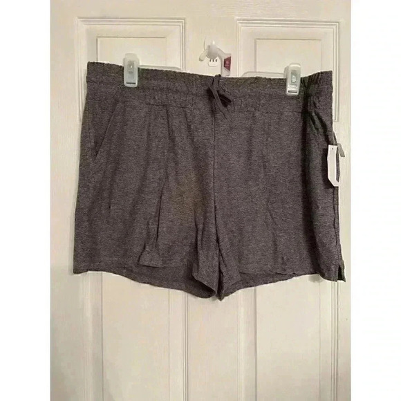 Women's XXL shorts NEW - Picture 1 of 1